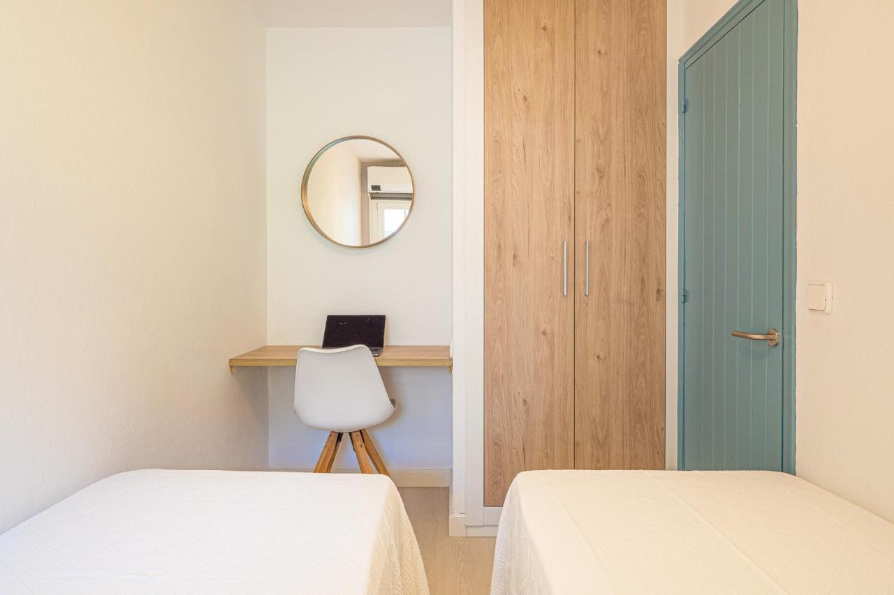 Precioso Apartamento Reformado Con Vistas A Playa Son Bou Eksteriør bilde